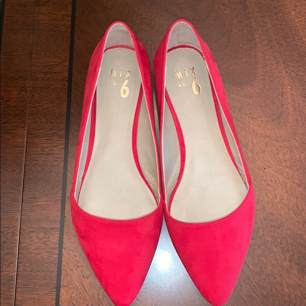 NEW - Red Flats